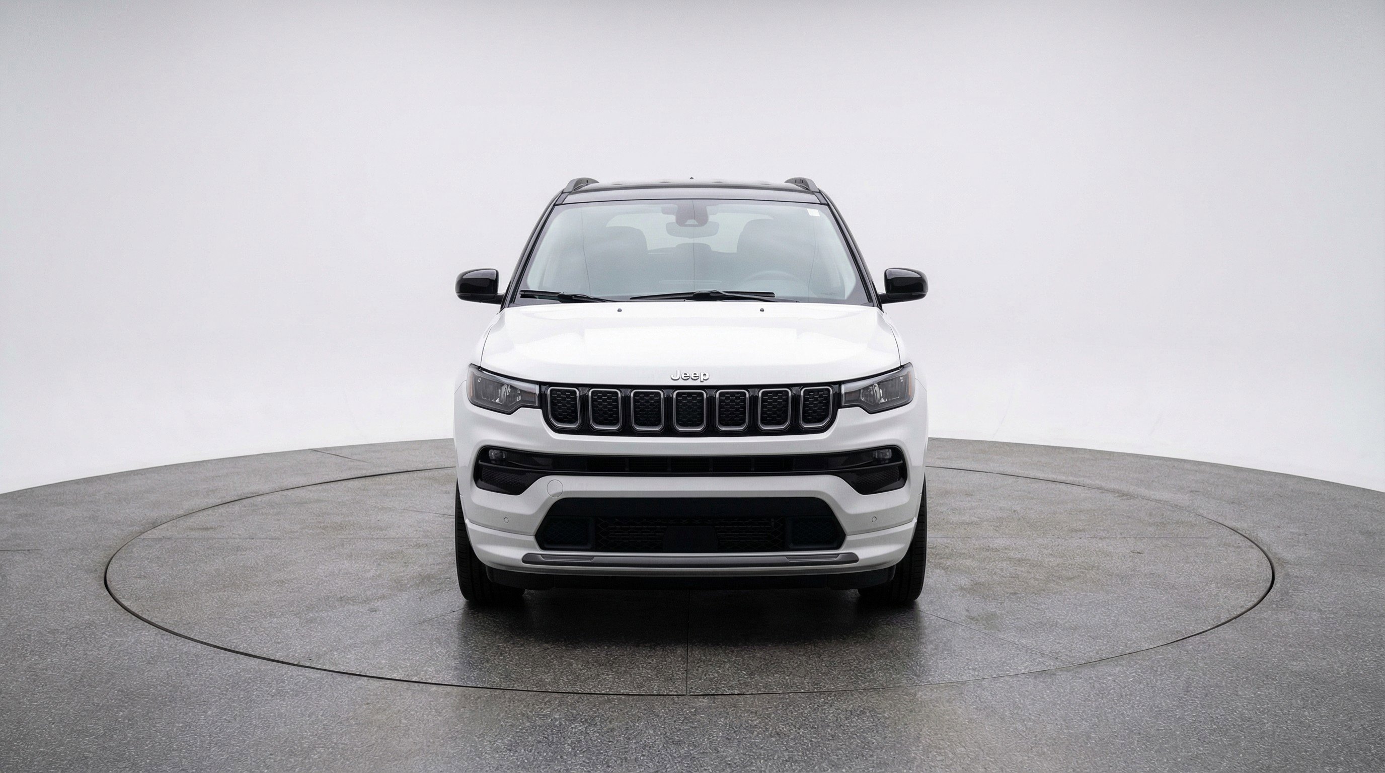 Used 2025 Jeep Compass Limited AWD/4WD image 2