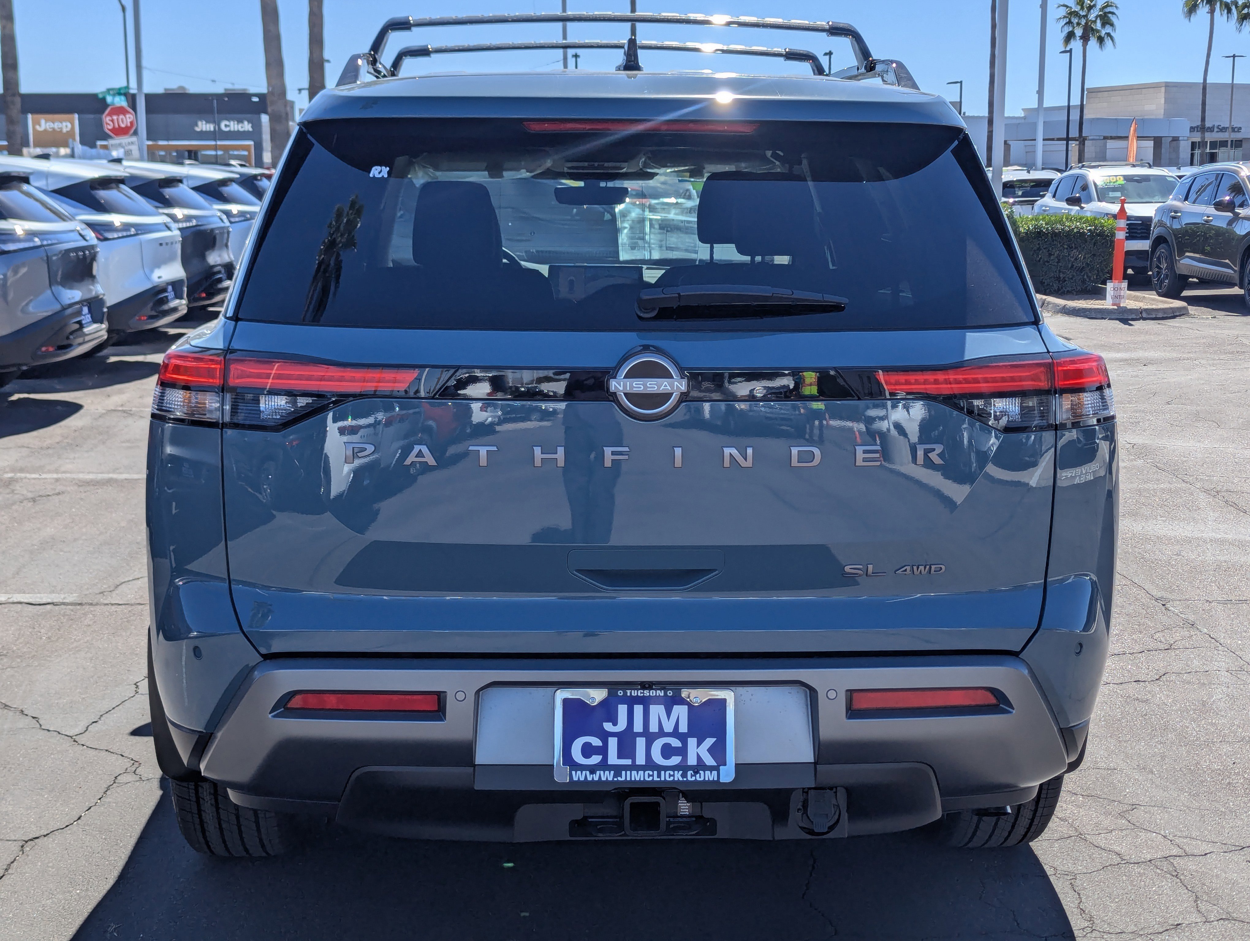 New 2026 Nissan Pathfinder SL image 3