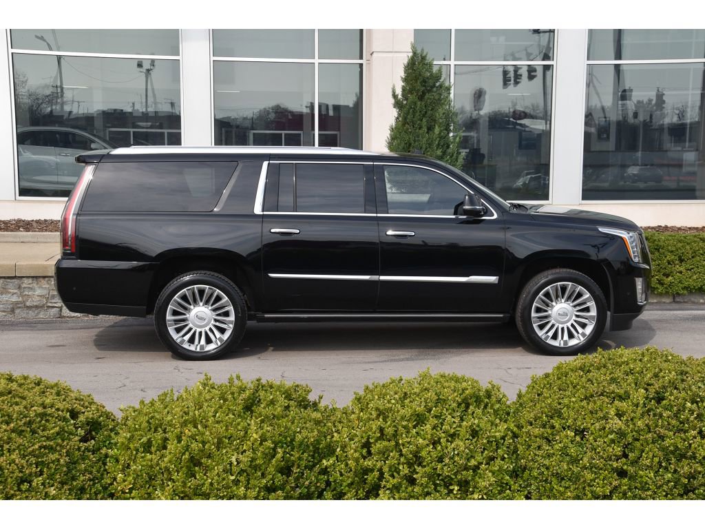 Used 2019 Cadillac Escalade ESV Platinum RWD image 3