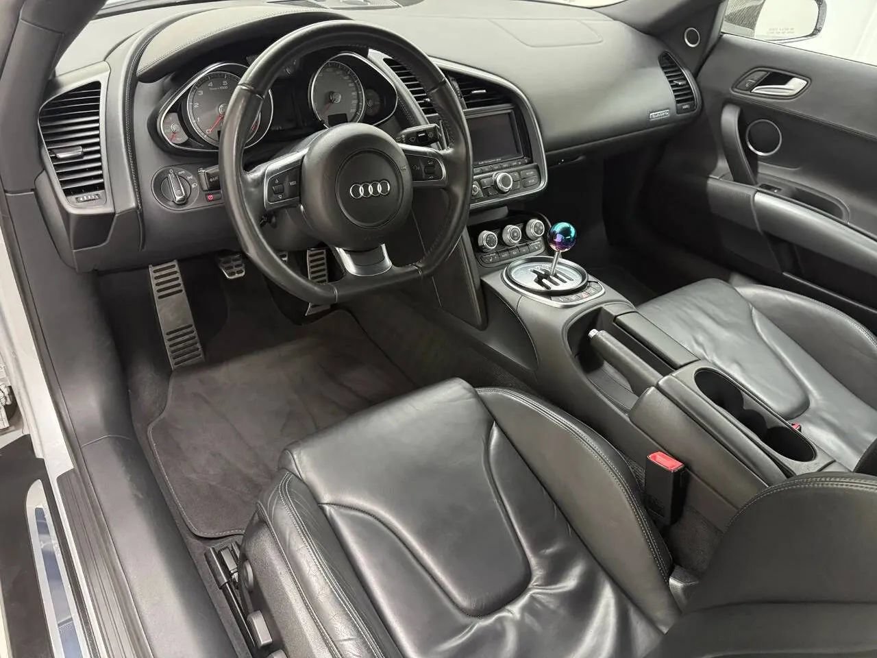 Used 2009 Audi R8 V8 AWD/4WD image 3