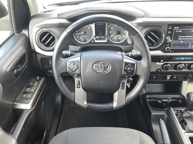 Used 2022 Toyota Tacoma SR5 RWD image 2