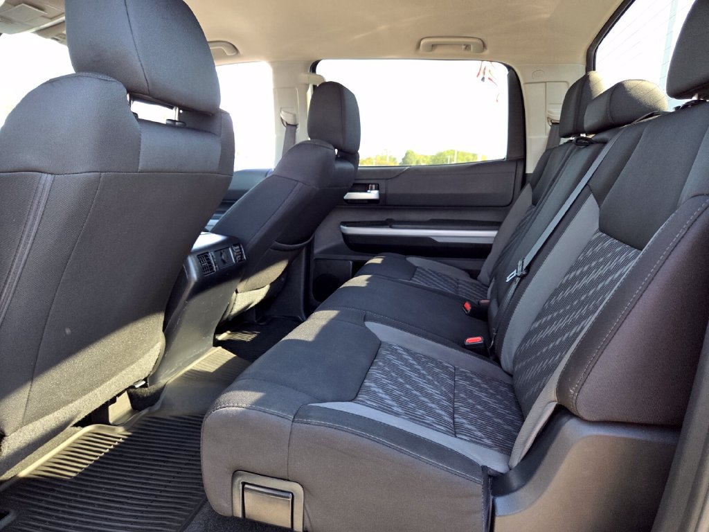 Used 2018 Toyota Tundra SR5 w/ SR5 Upgrade Package RWD image 7