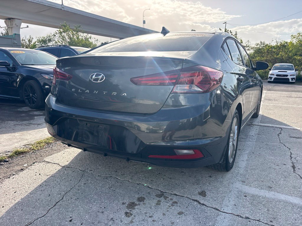 Used 2020 Hyundai Elantra SEL FWD image 3
