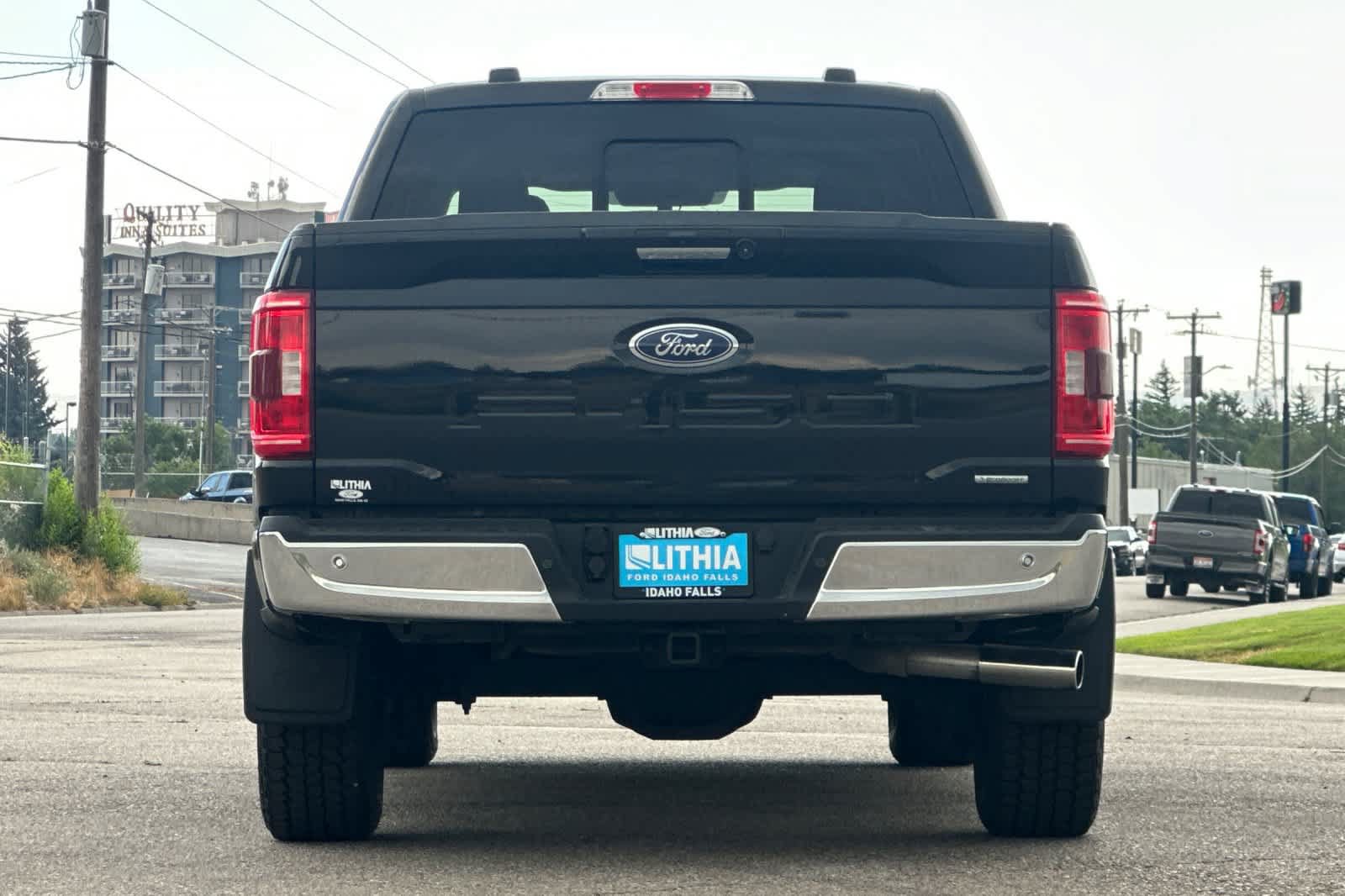 Certified 2022 Ford F150 XLT w/ Equipment Group 302A High AWD/4WD image 7