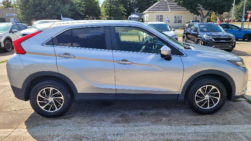 Used 2020 Mitsubishi Eclipse Cross ES image 4