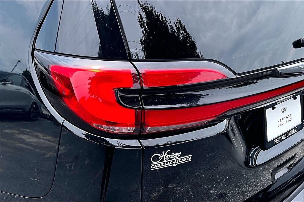 Used 2024 Chrysler Pacifica Touring-L FWD image 23