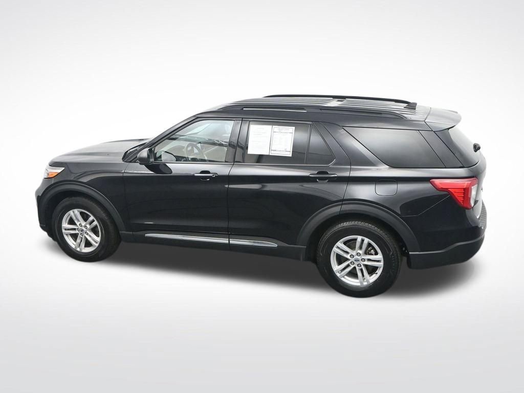 Used 2024 Ford Explorer XLT w/ Equipment Group 202A image 31