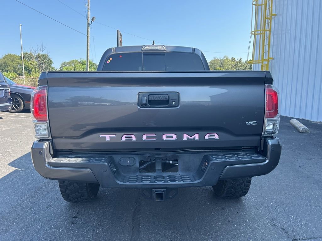 Used 2017 Toyota Tacoma Limited image 6