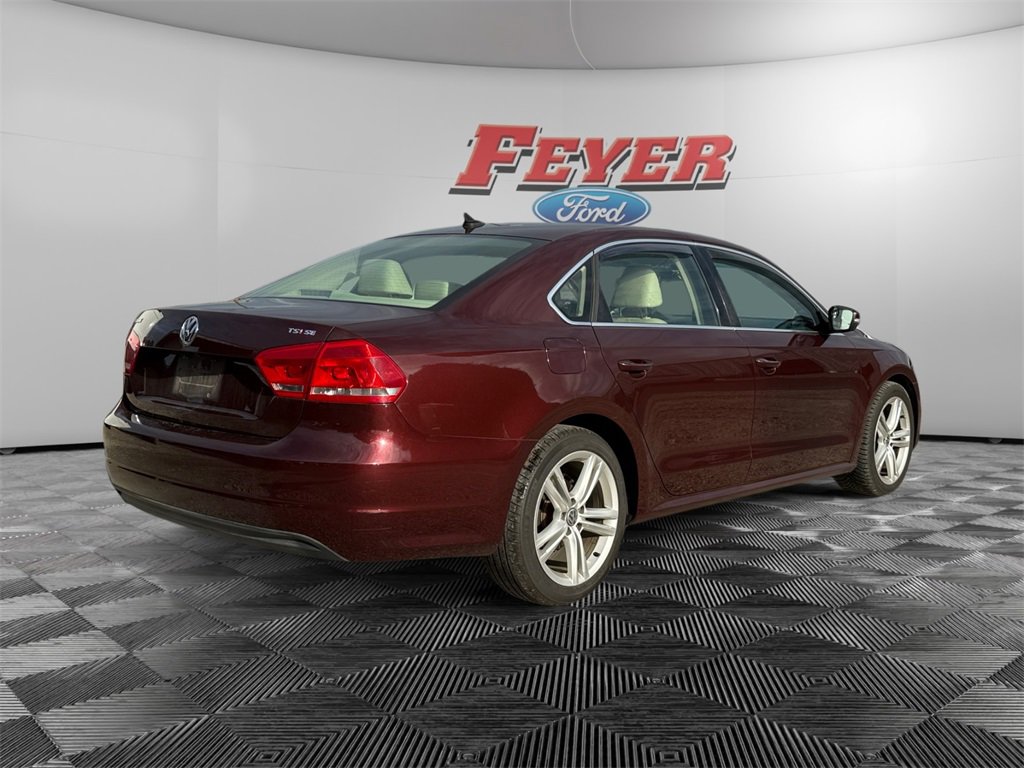 Used 2014 Volkswagen Passat 1.8T SE image 7