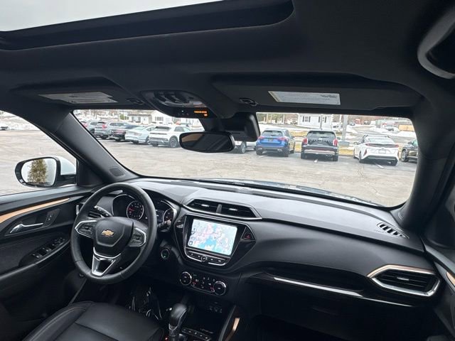 Used 2022 Chevrolet TrailBlazer ACTIV w/ Sun and Liftgate Package image 25