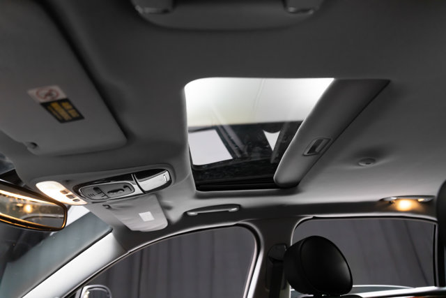 Used 2005 Jaguar XJ8 RWD image 98