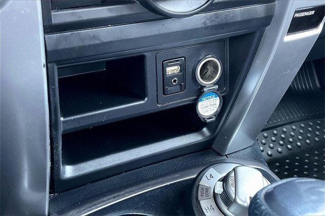 Used 2018 Toyota 4Runner SR5 Premium image 24