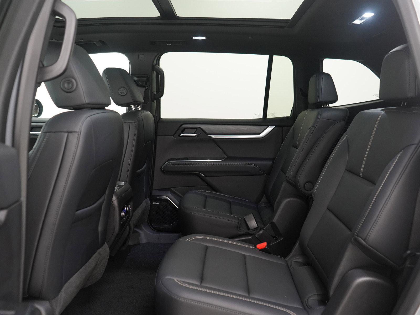 Used 2025 GMC Acadia Elevation w/ Elevation Premium Package image 21