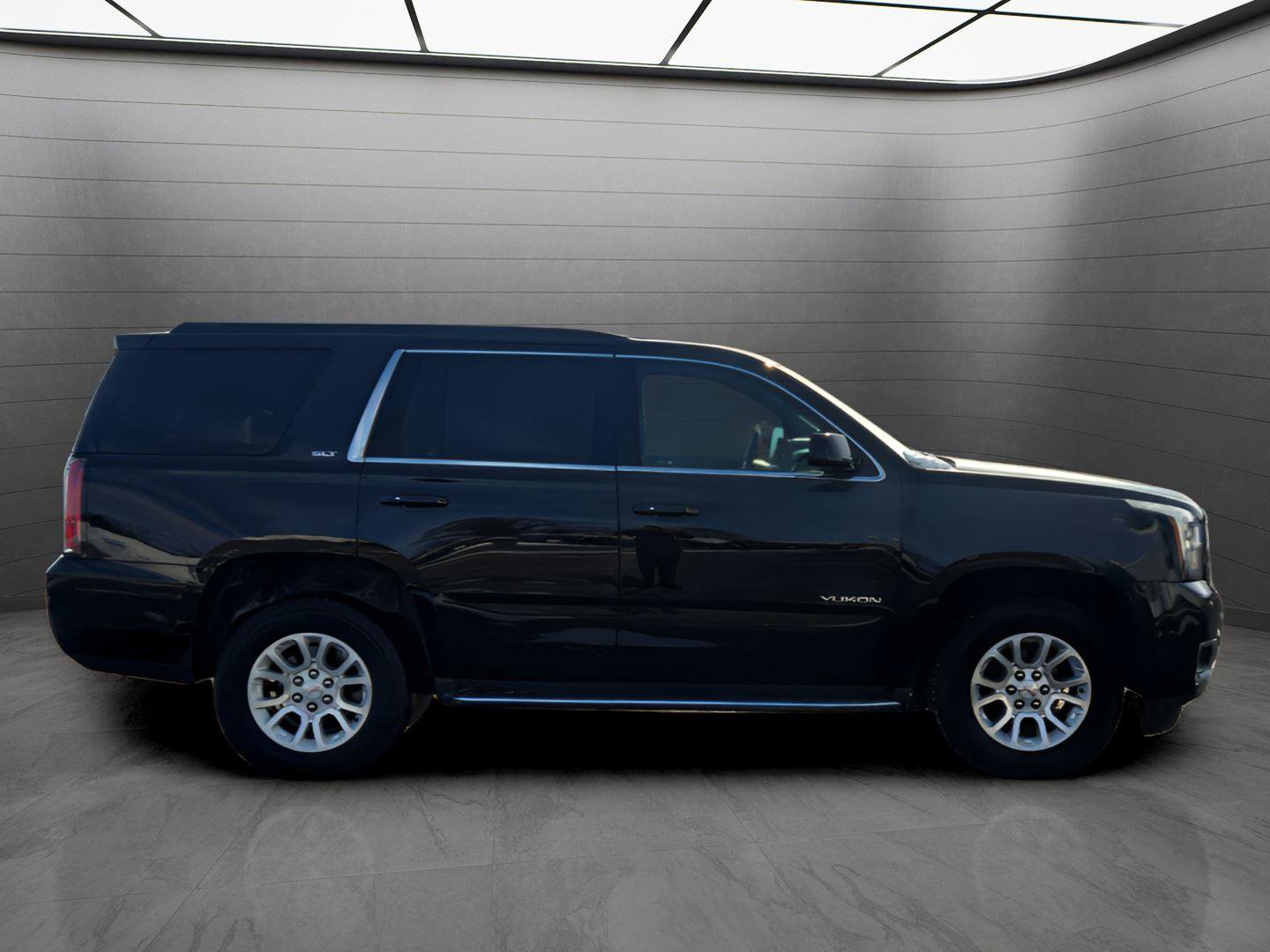 Used 2019 GMC Yukon SLT image 6