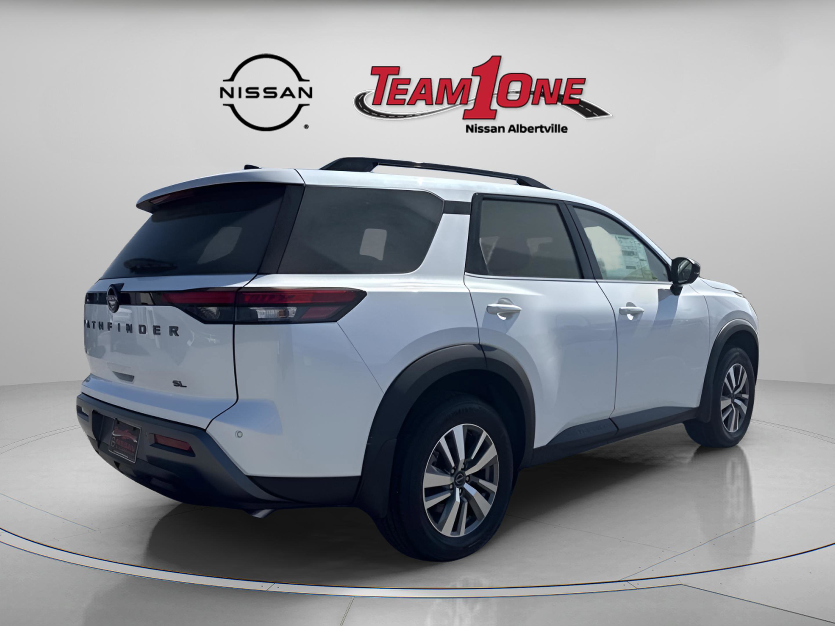 New 2026 Nissan Pathfinder SL image 6