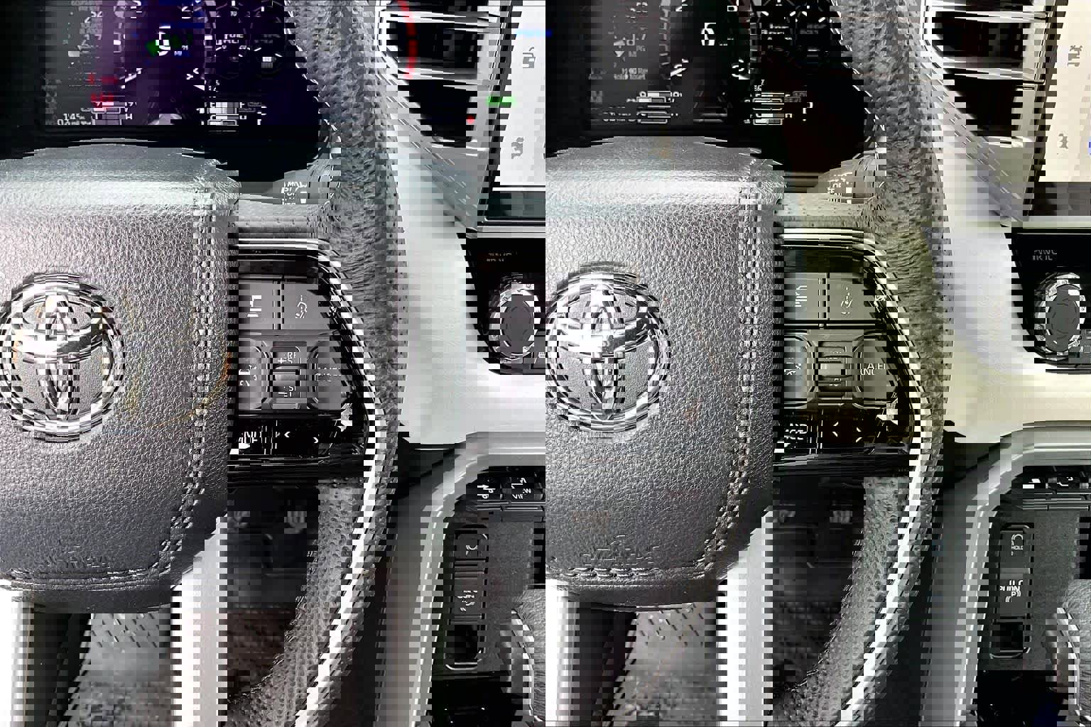 Used 2025 Toyota Tundra Capstone image 25