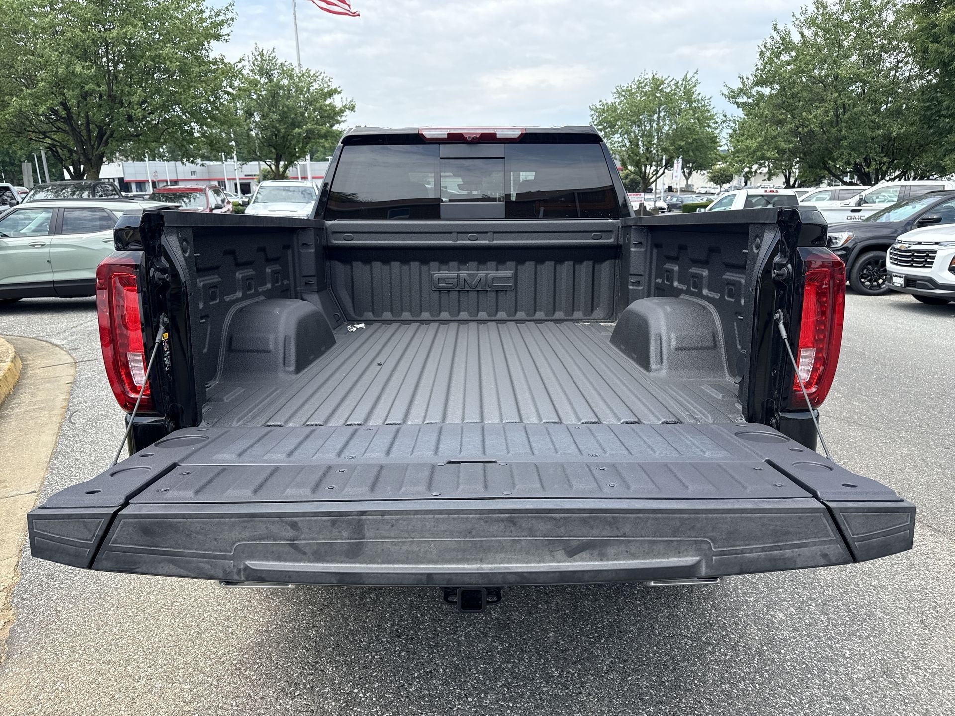 New 2026 GMC Sierra 1500 Denali w/ Denali Reserve Package AWD/4WD image 23