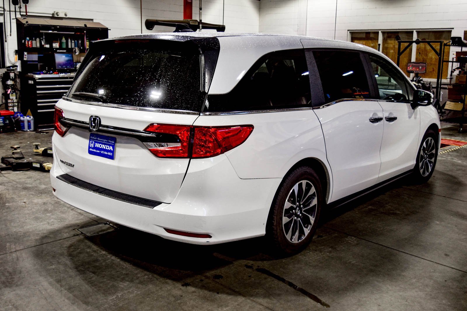 Certified 2023 Honda Odyssey EX-L image 3
