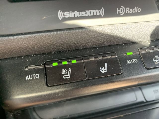 Used 2021 Lexus UX 200 w/ Premium Package image 28