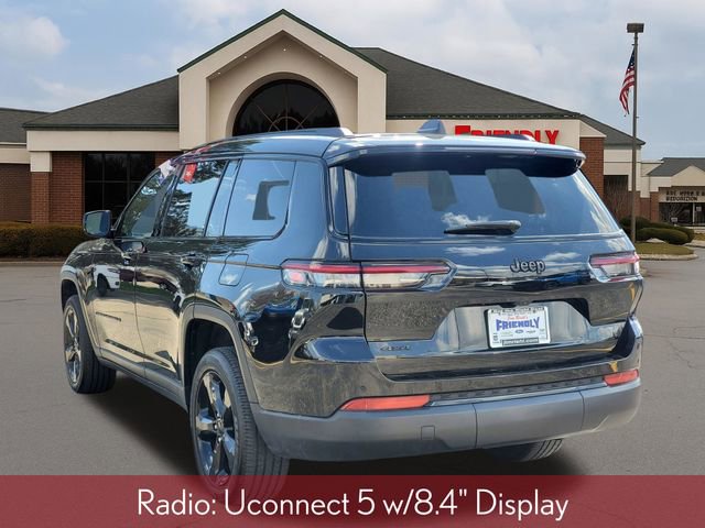 Used 2024 Jeep Grand Cherokee L Altitude AWD/4WD image 3