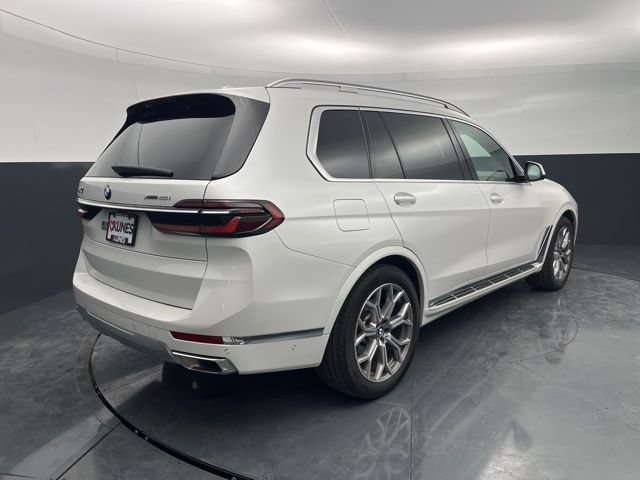 Used 2023 BMW X7 xDrive40i AWD/4WD image 10
