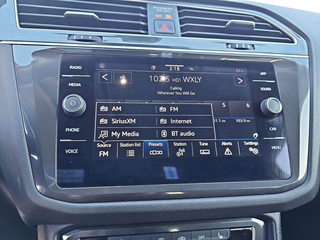 Used 2024 Volkswagen Tiguan SE image 29