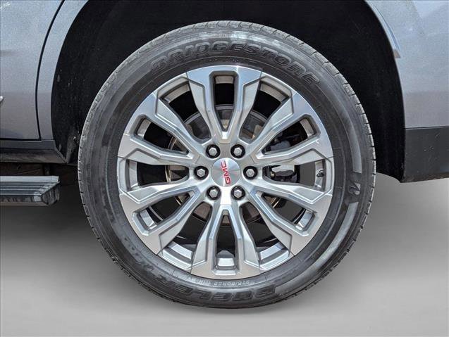 Used 2021 GMC Yukon Denali w/ Denali Premium Package image 25