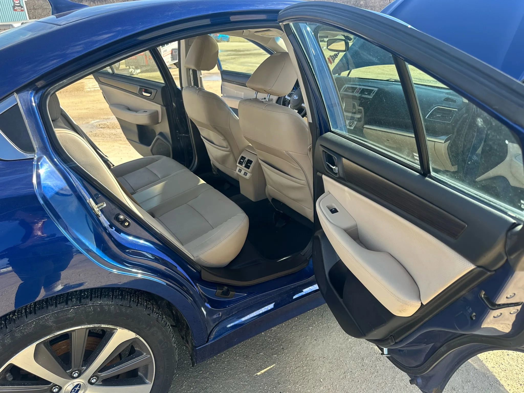 Used 2016 Subaru Legacy 2.5i Limited AWD/4WD image 11