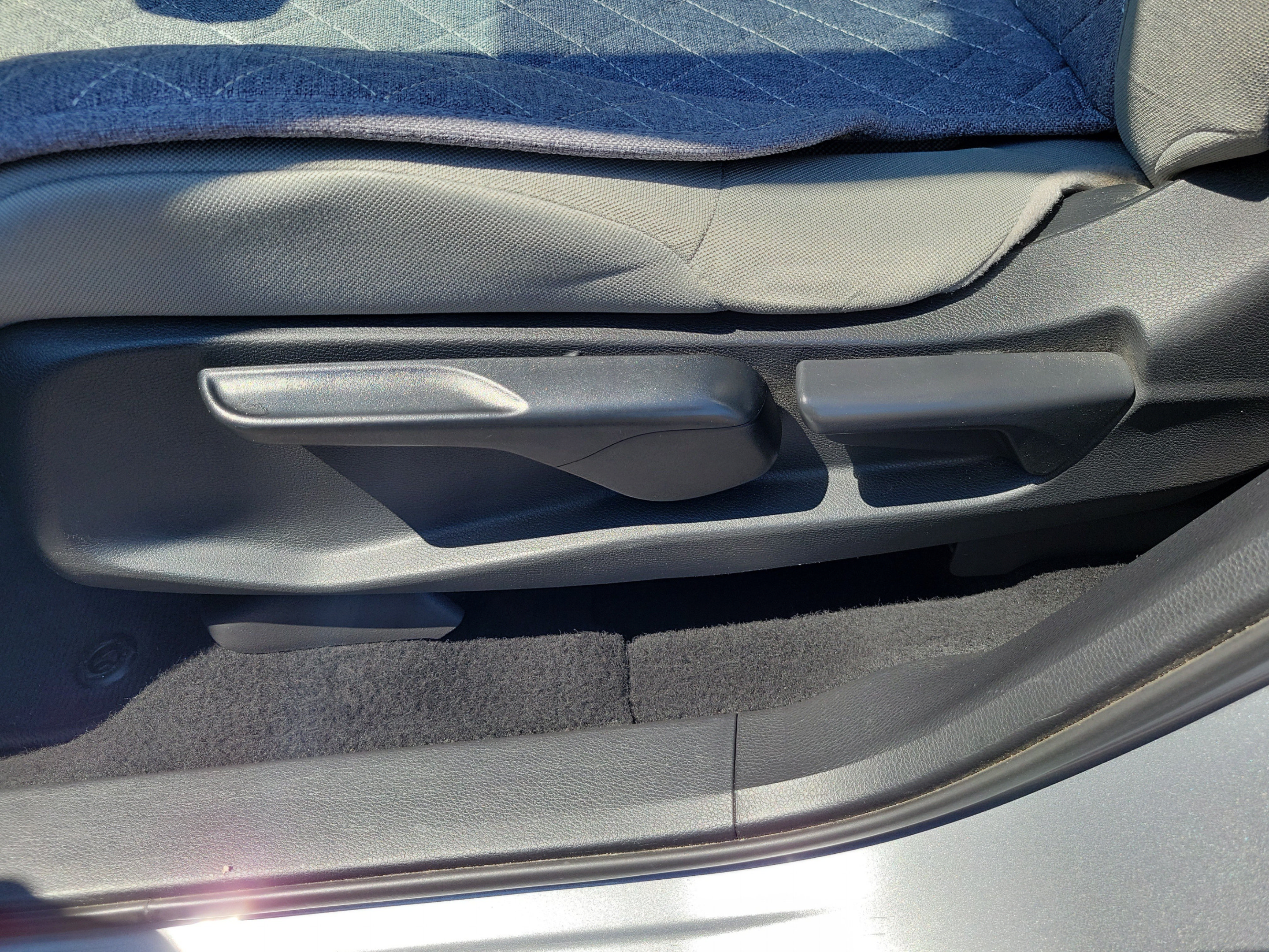Used 2019 Honda CR-V LX image 25