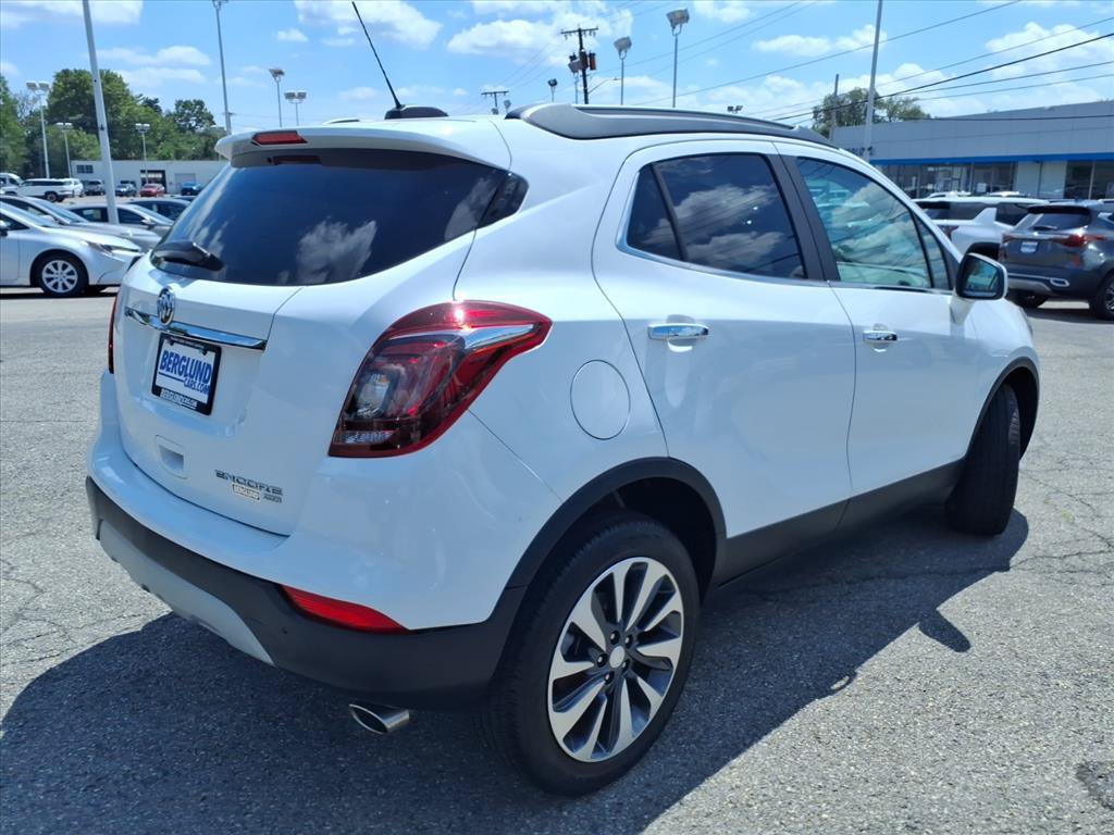 Used 2022 Buick Encore Preferred w/ Safety Package AWD/4WD image 4