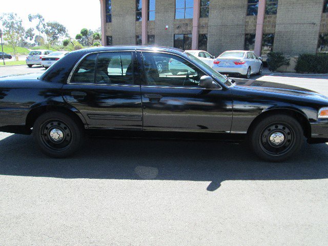 Used 2011 Ford Crown Victoria Police Interceptor w/ Radio Suppression Pkg image 4