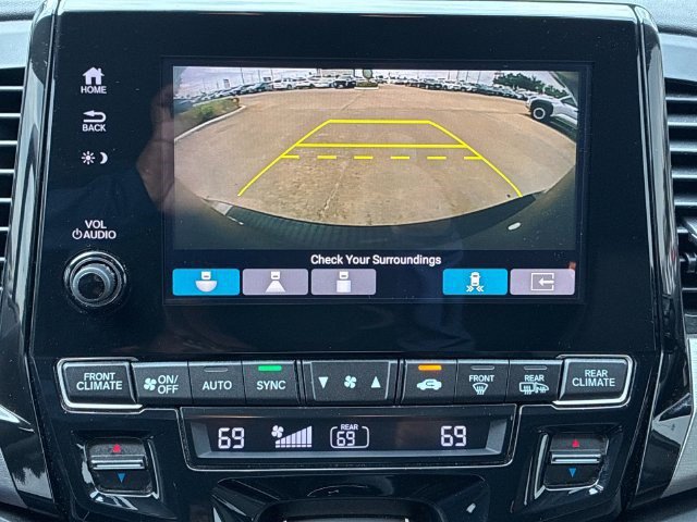 Used 2018 Honda Odyssey Touring image 19