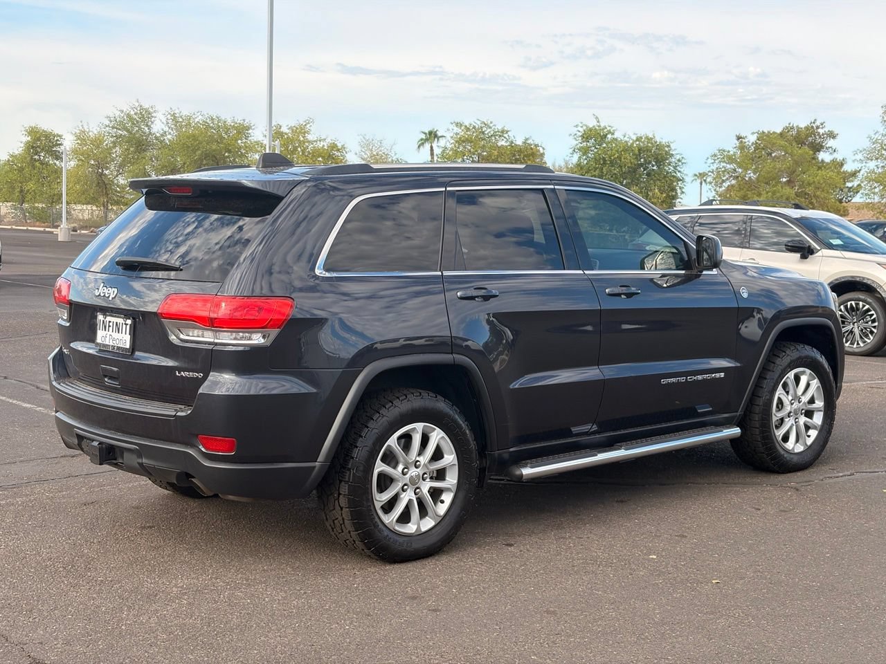 Used 2015 Jeep Grand Cherokee Laredo w/ Quick Order Package 23E AWD/4WD image 6