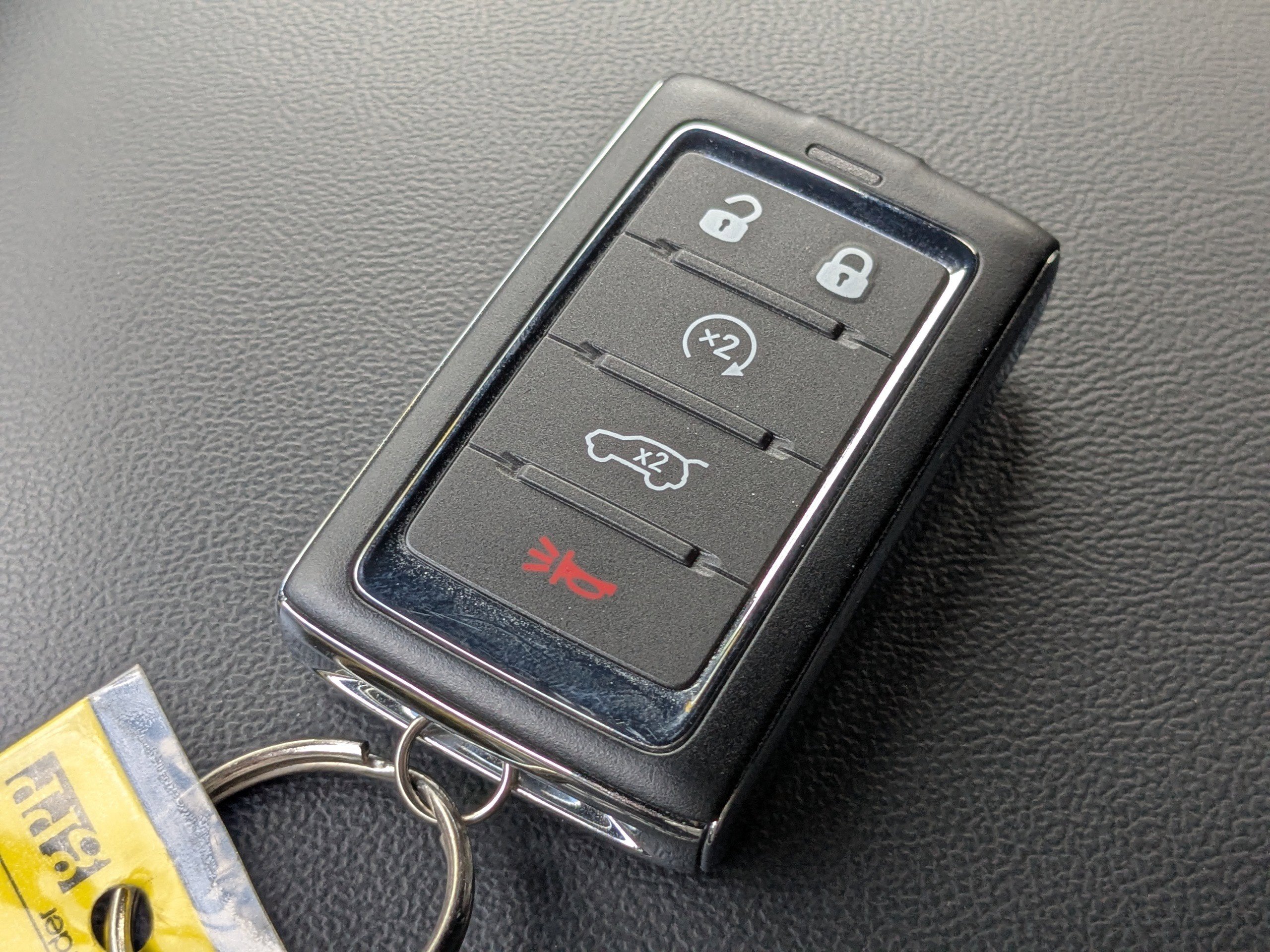 Certified 2025 Jeep Grand Cherokee Laredo w/ Luxury Tech Group I image 24