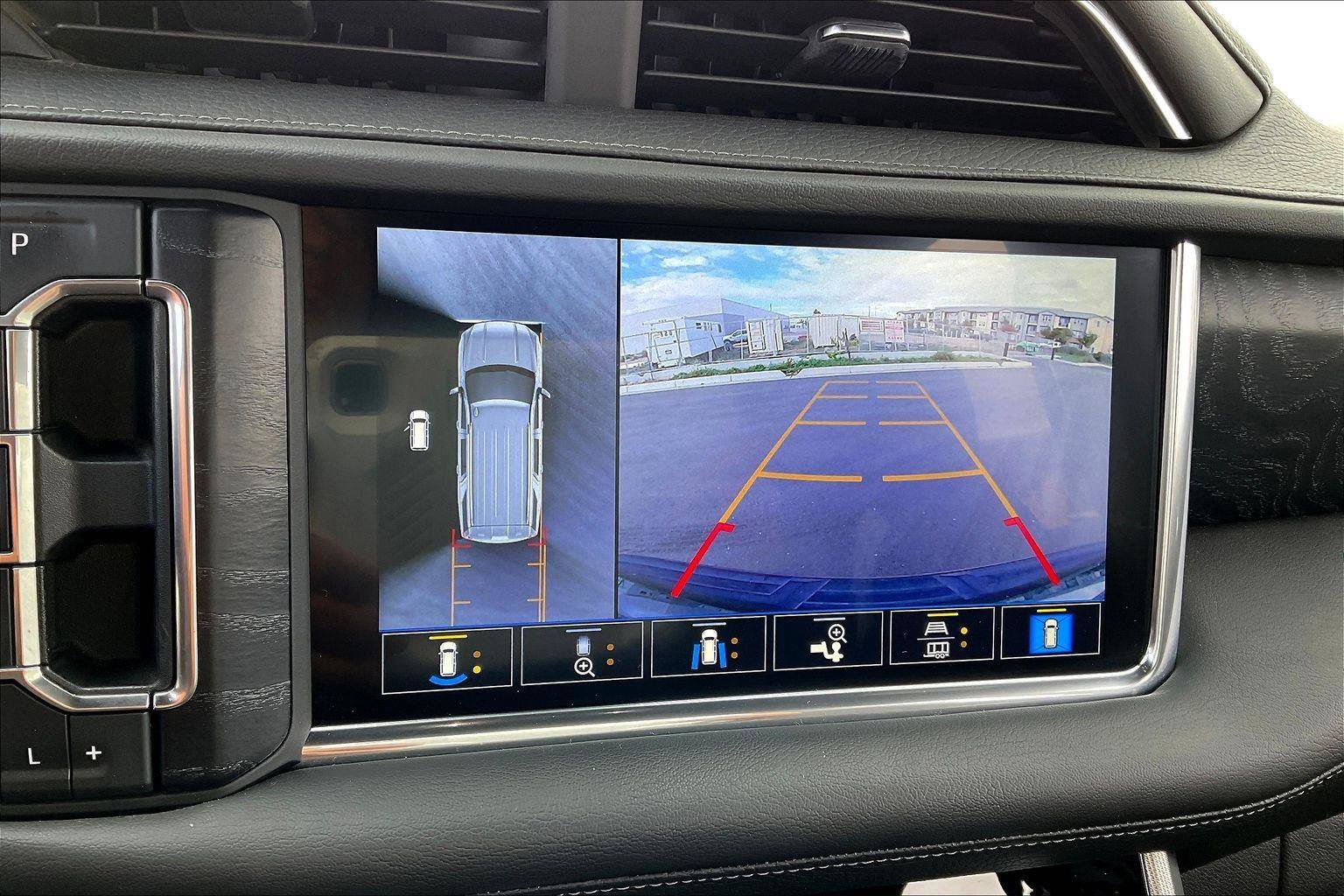 Used 2021 GMC Yukon Denali w/ Advanced Technology Package image 20