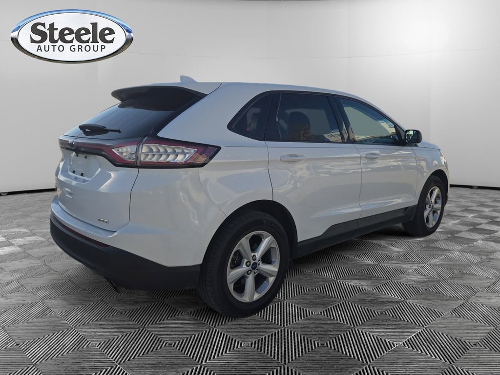 Used 2015 Ford Edge SE image 5