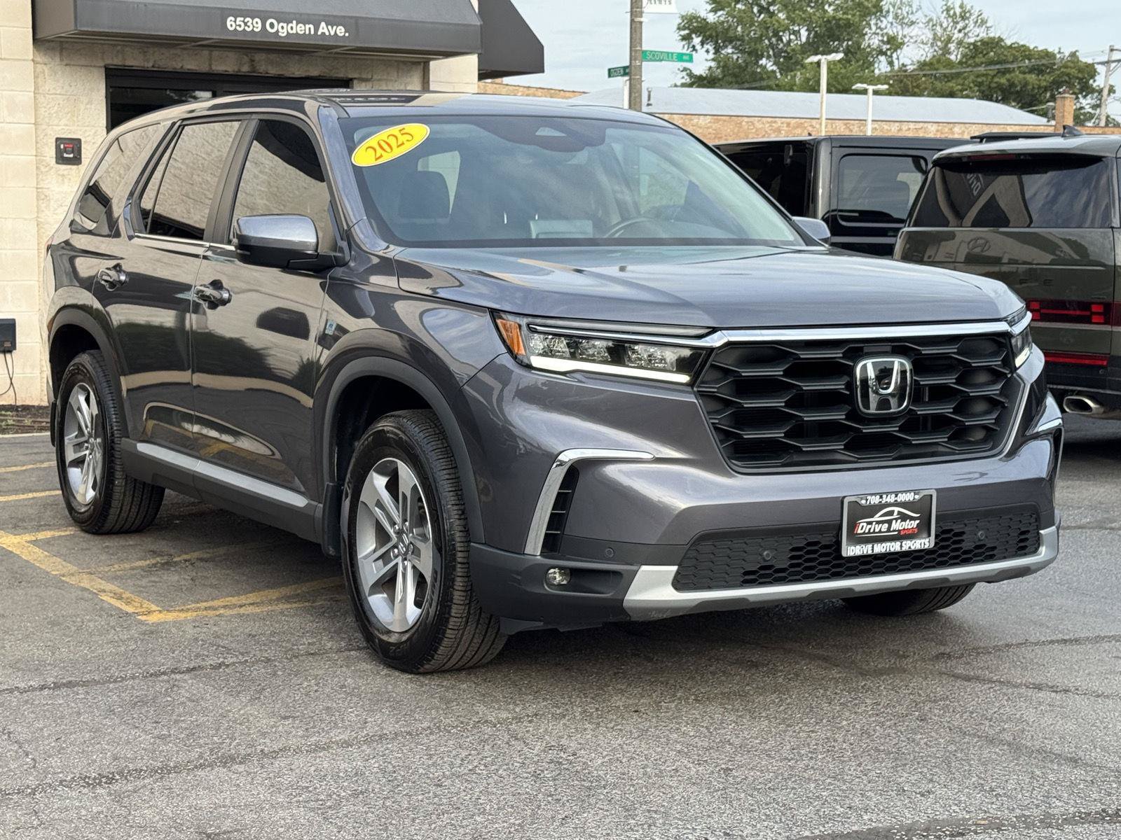 Used 2025 Honda Pilot EX-L image 14