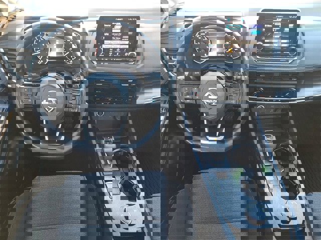 Used 2023 Nissan Rogue SV image 27