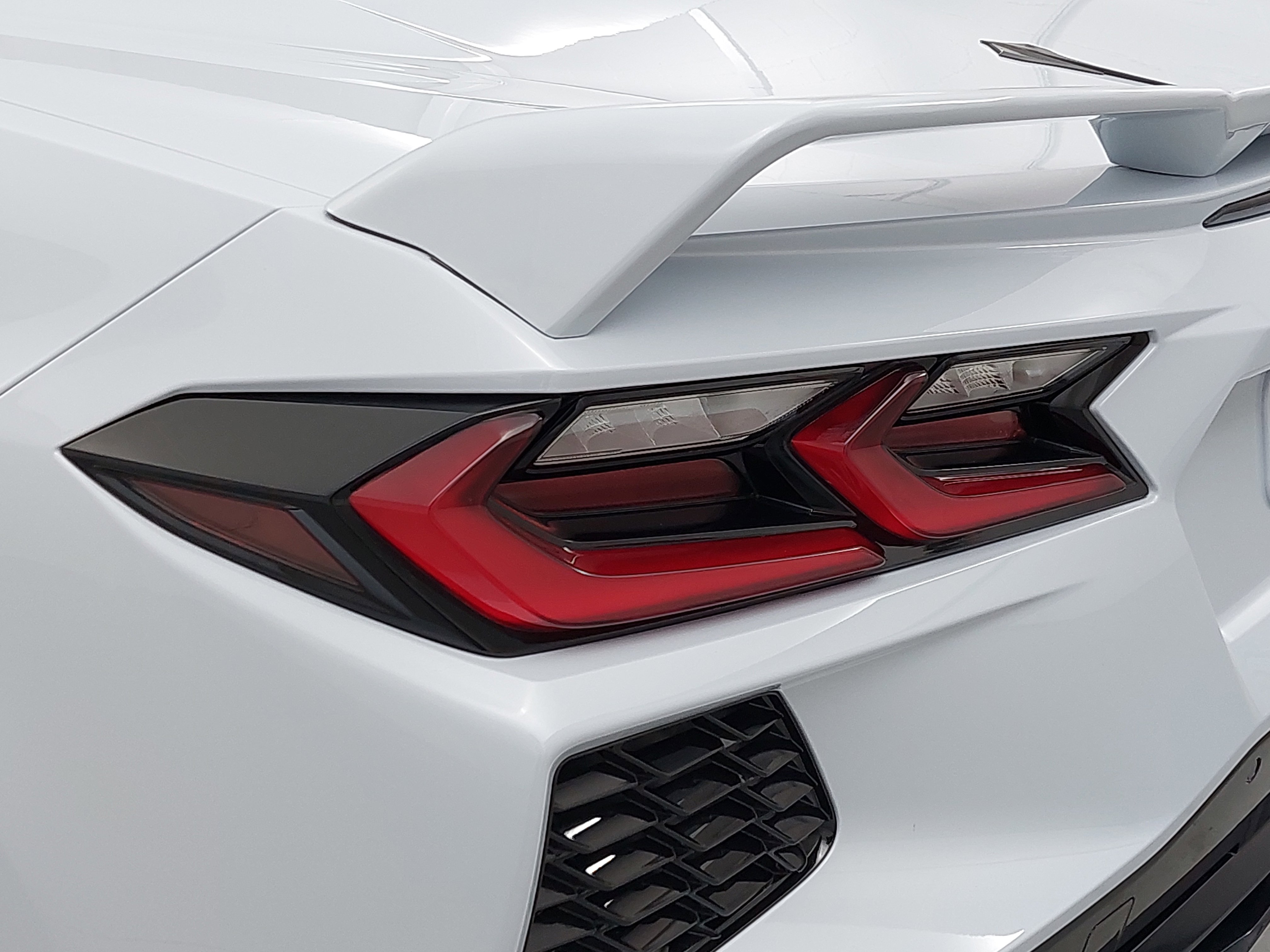 Used 2024 Chevrolet Corvette Stingray w/ Battery Protection Package image 32