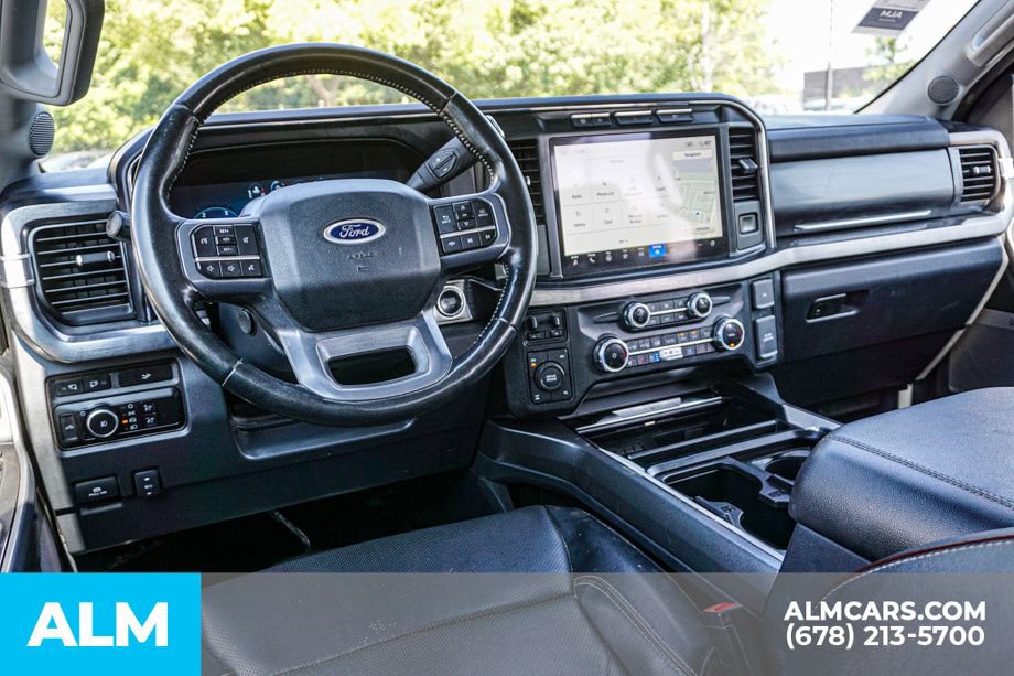 Used 2023 Ford F350 Lariat image 27