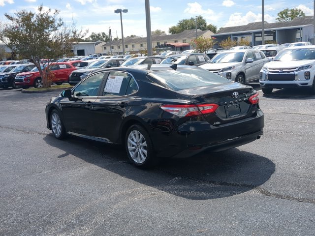 Used 2019 Toyota Camry LE FWD image 8