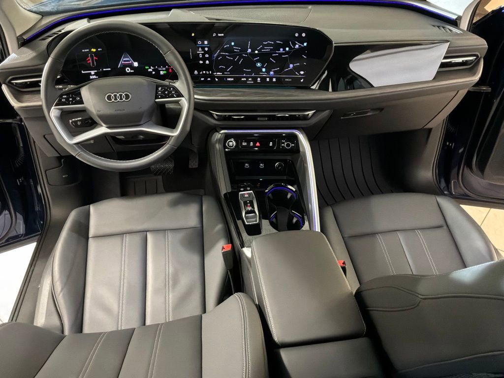 Certified 2025 Audi Q5 Premium w/ Convenience Package image 12