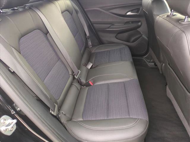 Used 2025 Buick Envista Preferred image 19