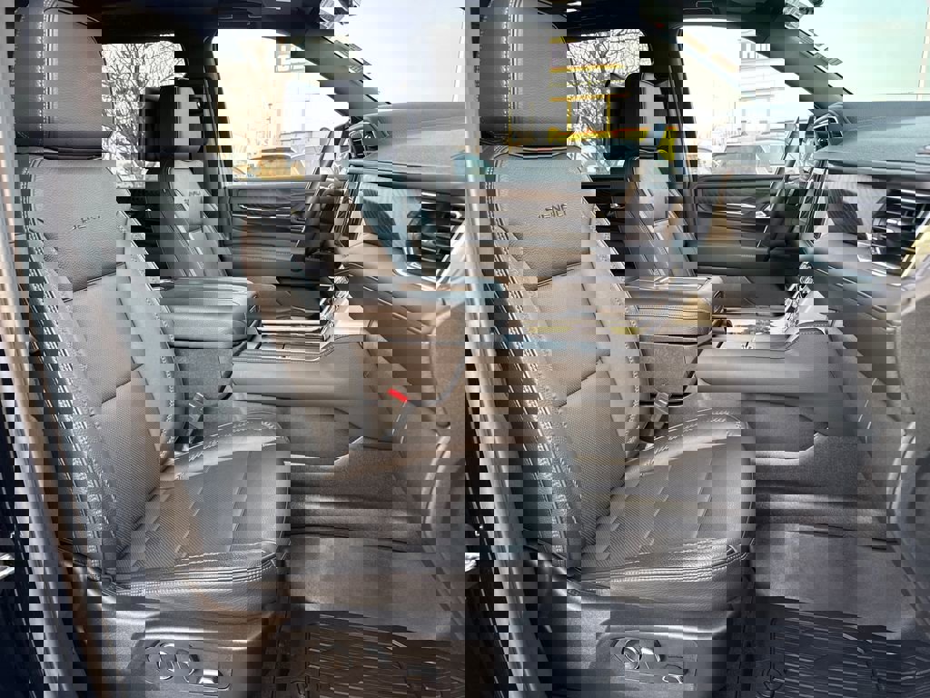 Certified 2023 GMC Yukon XL Denali w/ Denali Reserve Package image 48