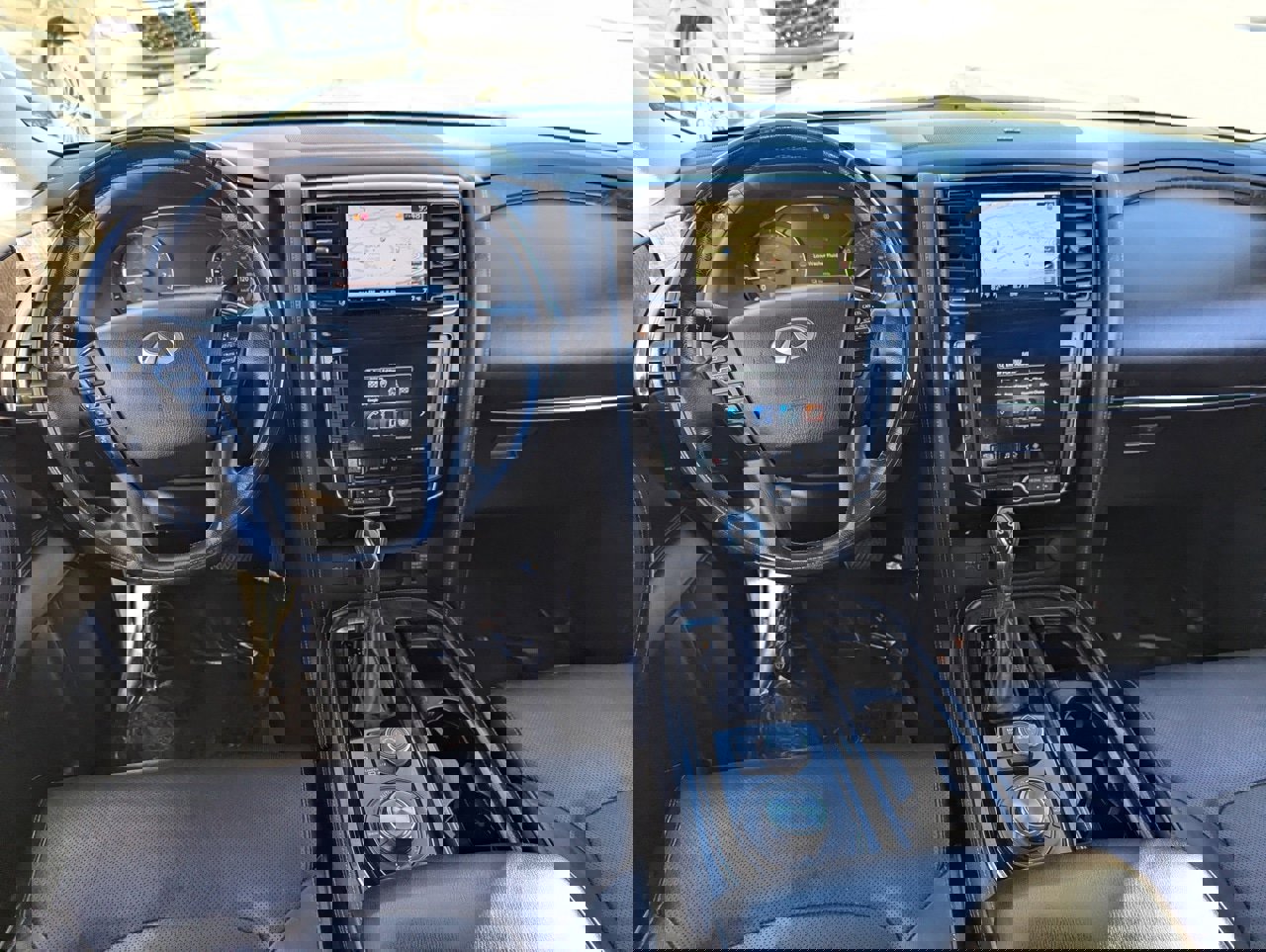 Used 2021 INFINITI QX80 Luxe image 16