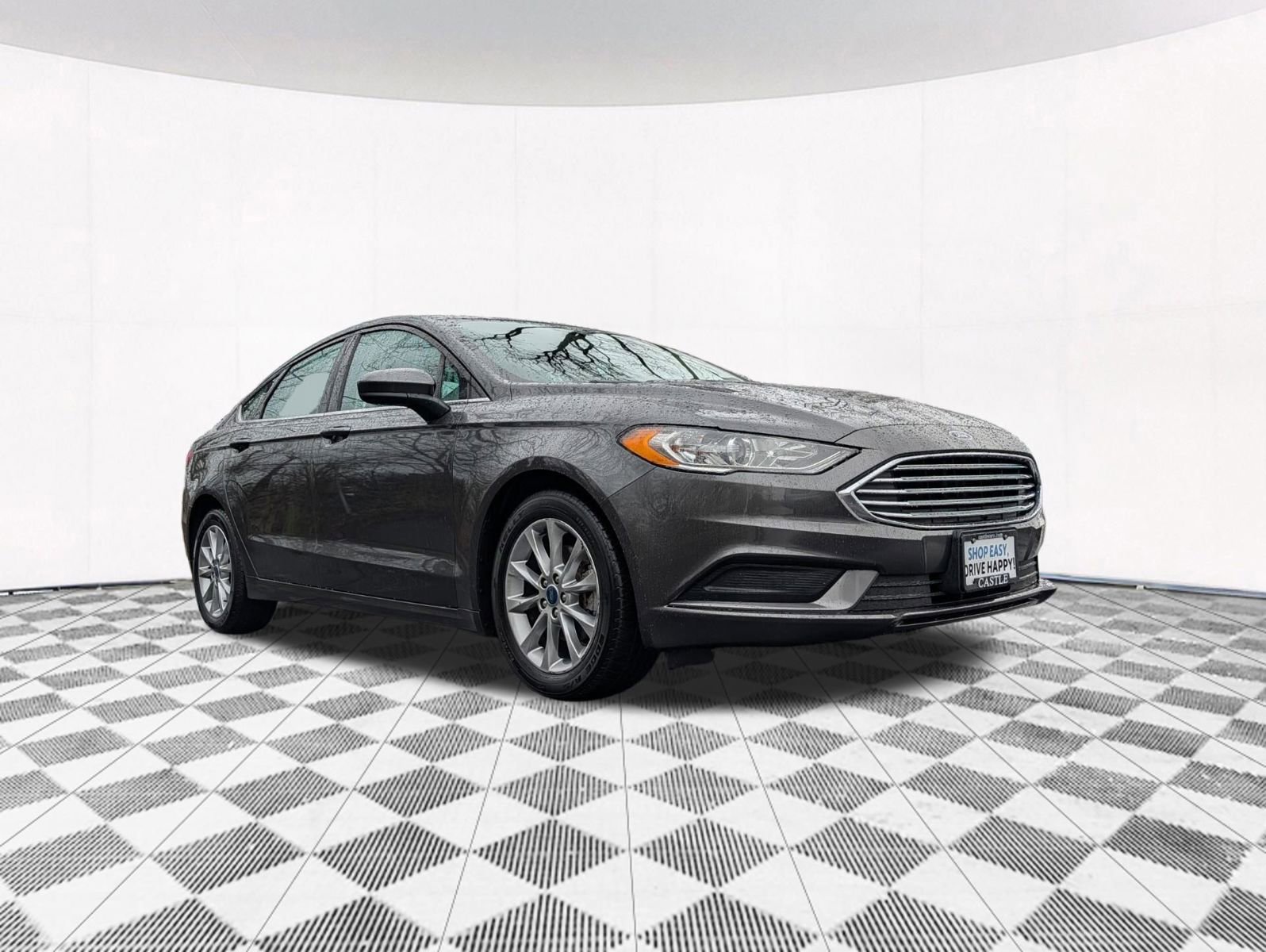 Used 2017 Ford Fusion SE image 12