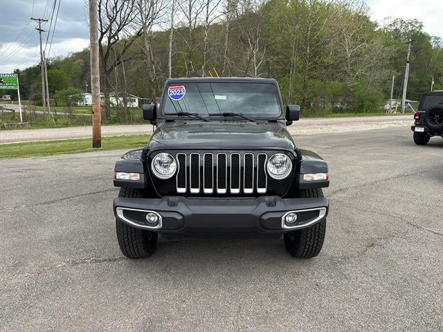 Used 2023 Jeep Wrangler Unlimited Sahara w/ Cold Weather Group AWD/4WD image 2