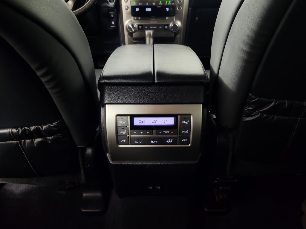 Used 2021 Lexus GX 460 Premium w/ Premium Package AWD/4WD image 18