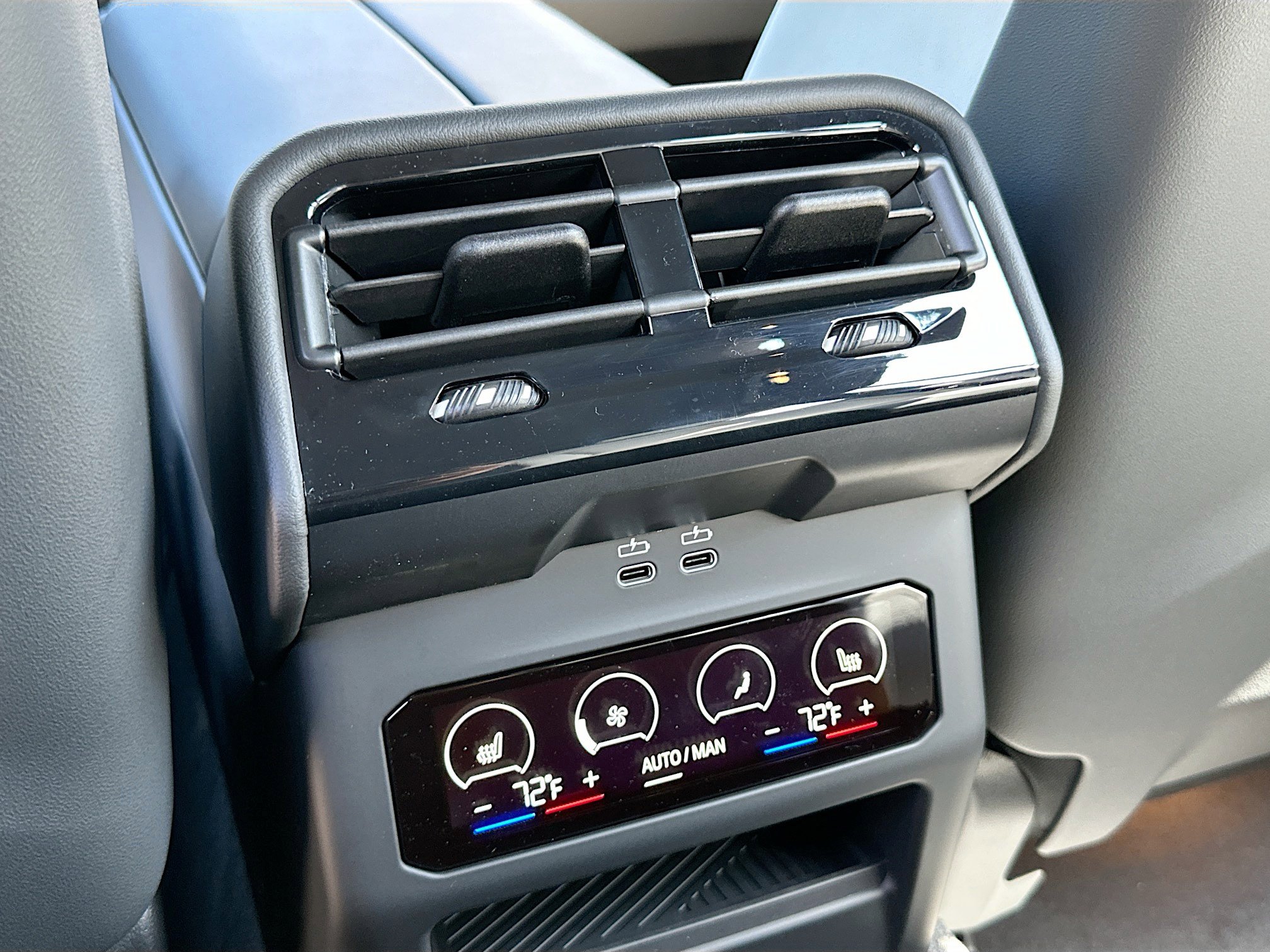 New 2026 BMW M5 Touring image 20