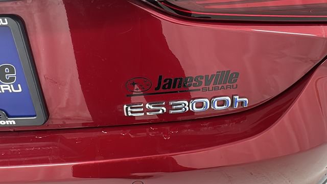 Used 2021 Lexus ES 300h w/ Premium Package image 38